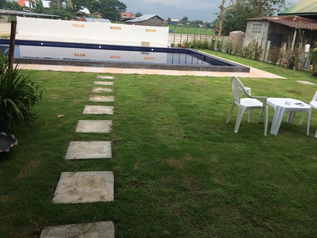 Nadee Resort Udon Thani Exterior photo